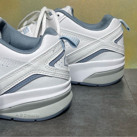 New Balance 608v5 Women's White Wide Leather Sneakers Size 9D - Picture 9 of 16